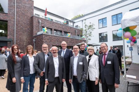 Feierliche Einweihung des inklusiven Wohnquartiers Wagnerstraße.