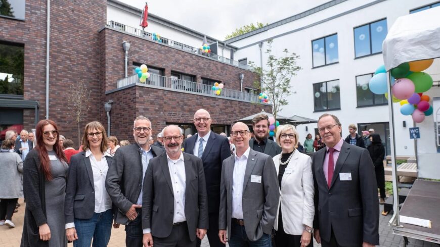 Feierliche Einweihung des inklusiven Wohnquartiers Wagnerstraße.